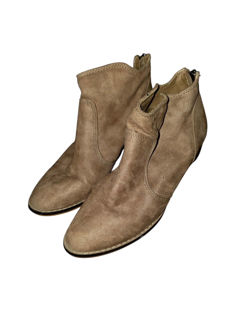 4/9/28. Madden Girl Womens Taupe Suede Ankle Boots